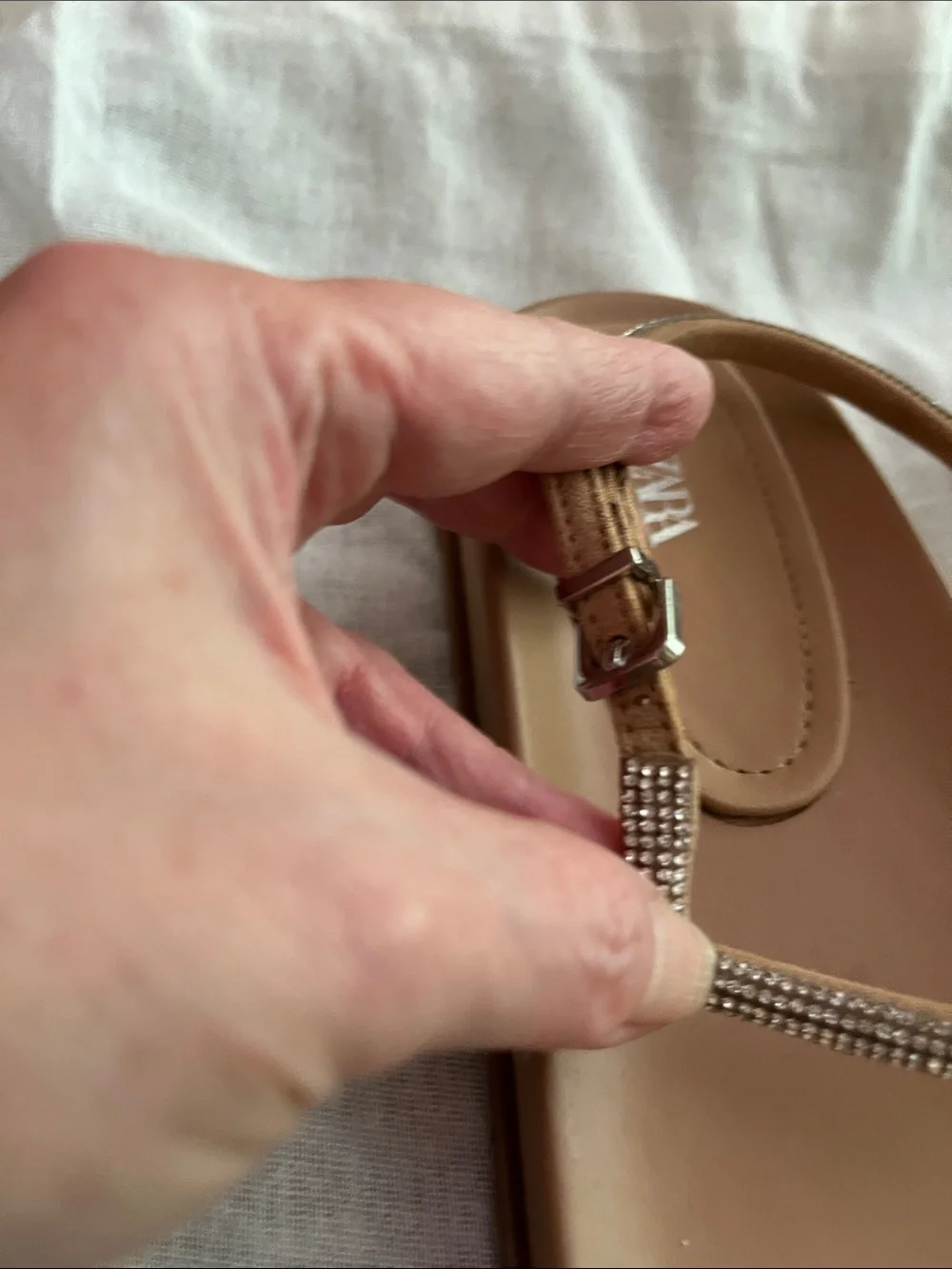 ZARA Tan Flat Sandals with Sparkling Straps size 8 but run 7.5 , brand new Spain - Picture 4 of 9